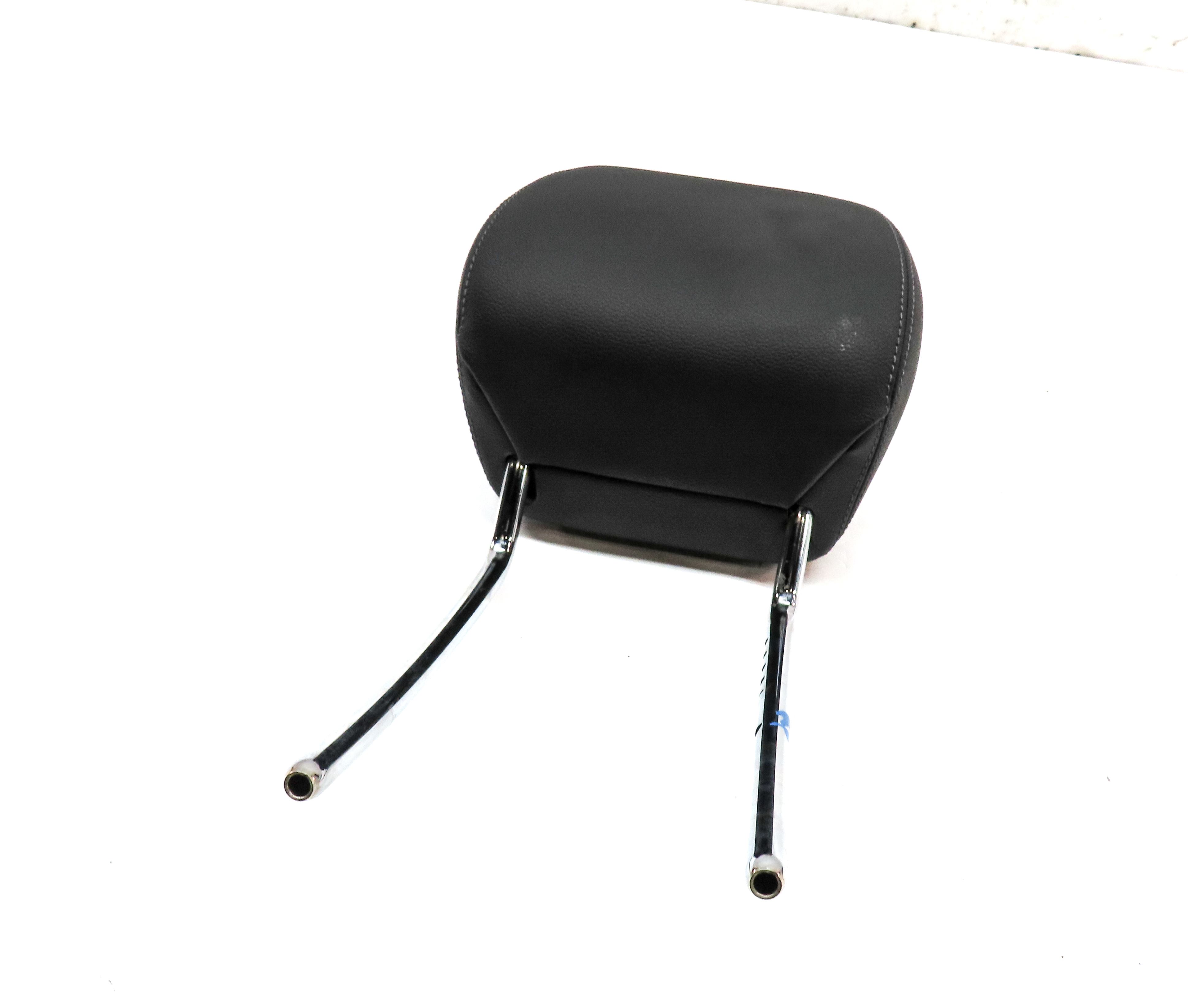 15-20 MERCEDES GLA (X156) FRONT LEFT DRIVER OR RIGHT PASSENGER HEADREST (BLACK) — exact item pictured